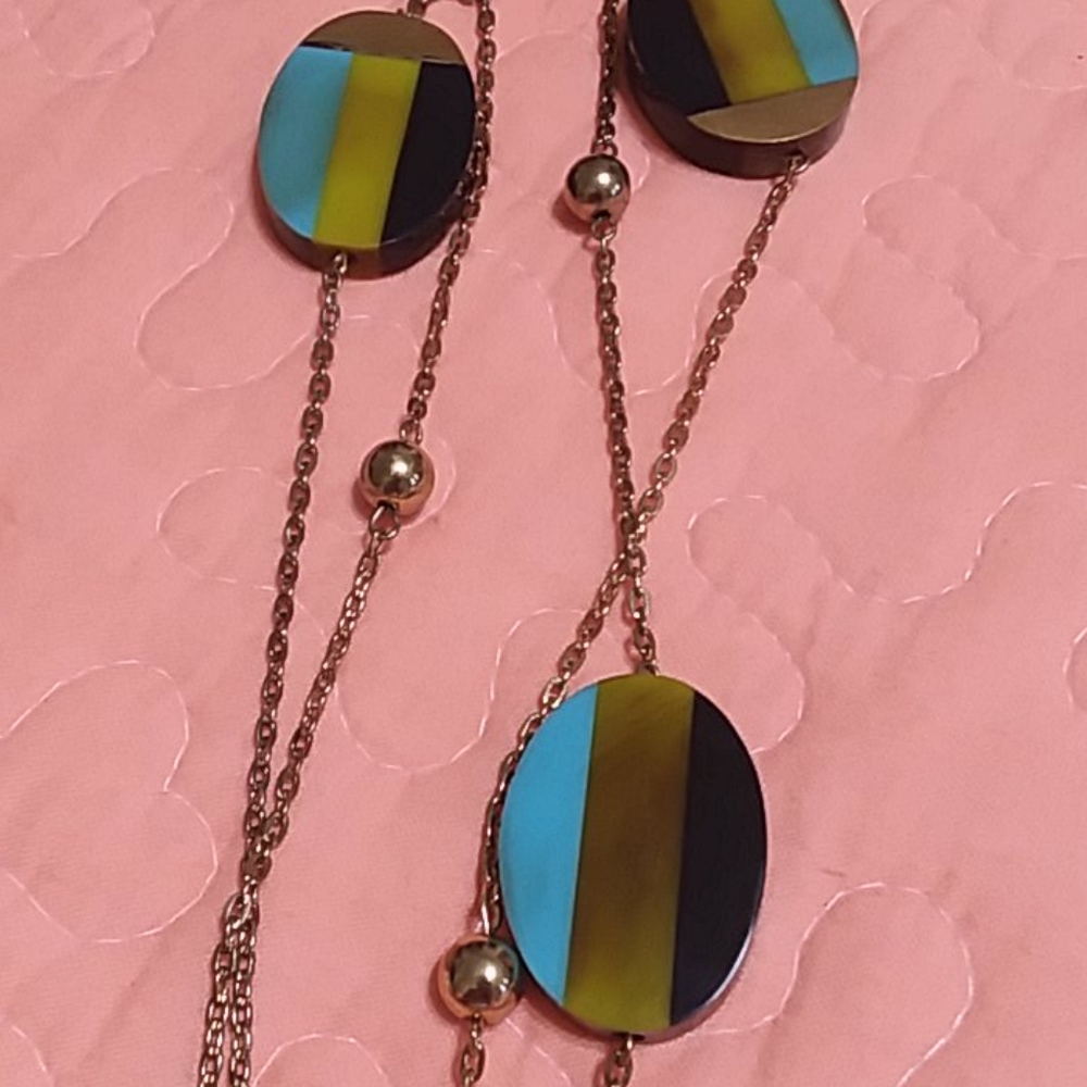 Necklace - Picture 2 of 2